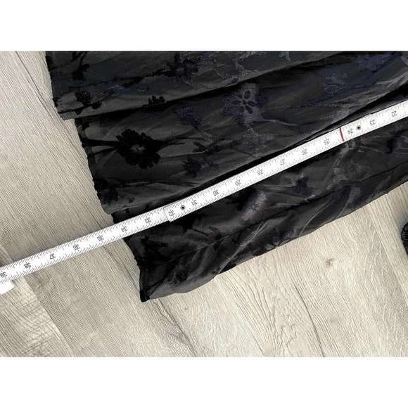 Fraiche By J Velvet Dress size Small - Picture 10 of 10